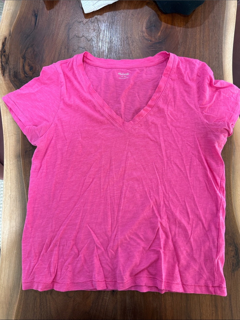 Madewell Bright Pink V-Neck Short Sleeve Tee